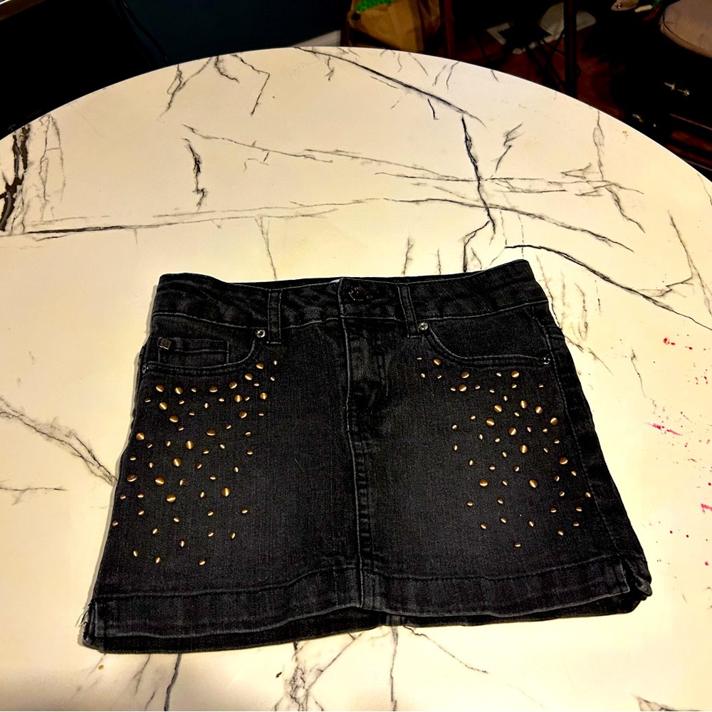 Awesome little girl’s DKNY denim skirt